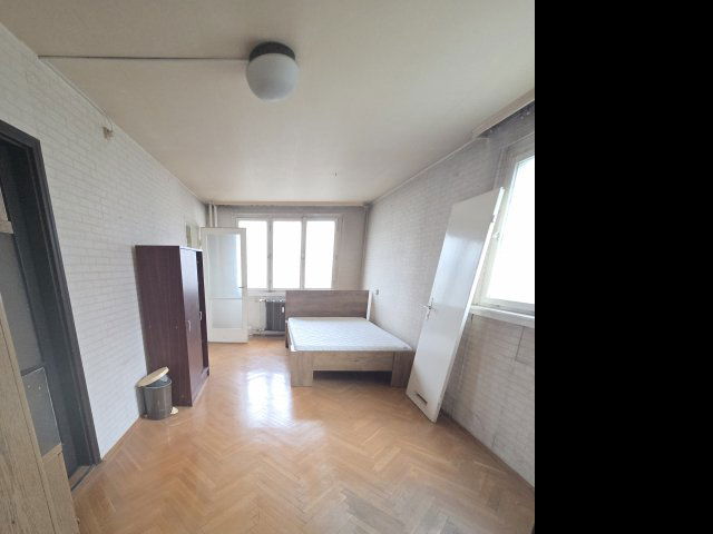 Eladó panellakás, Budapesten, XI. kerületben, Etele úton