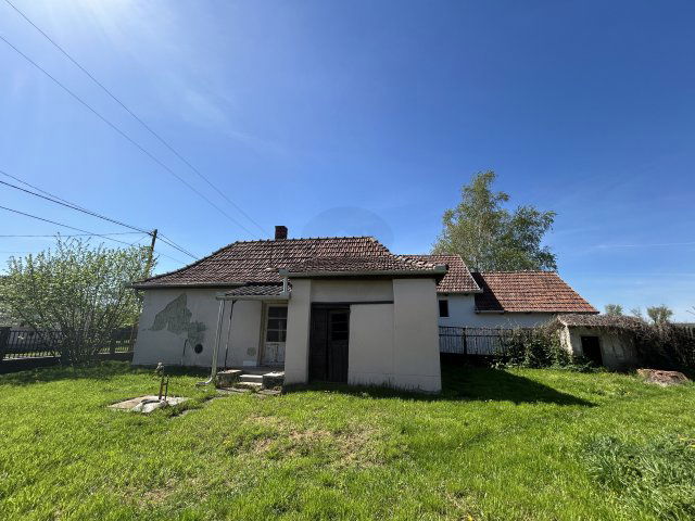 Eladó családi ház, Detken 12 M Ft, 2 szobás