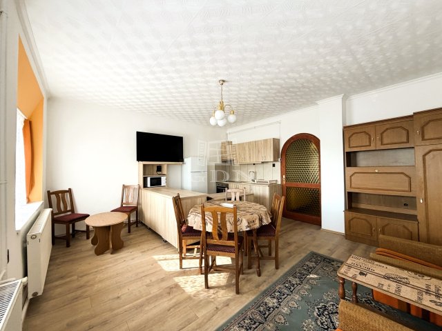 Kiadó téglalakás, albérlet, Kaposváron 225 E Ft / hó, 4 szobás