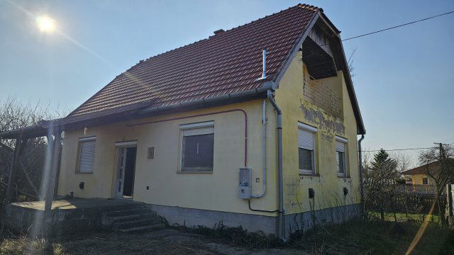 Eladó családi ház, Alattyánban 13.49 M Ft, 4 szobás