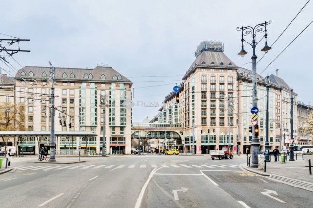 Eladó téglalakás, Budapesten, IX. kerületben 62.5 M Ft, 1 szobás