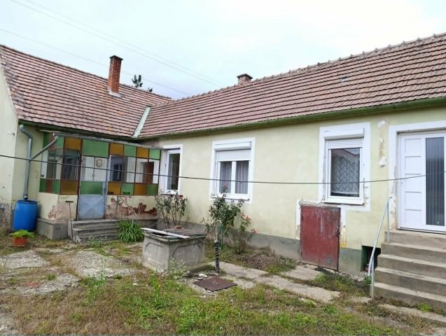 Eladó családi ház, Sárváron 44.9 M Ft, 3 szobás
