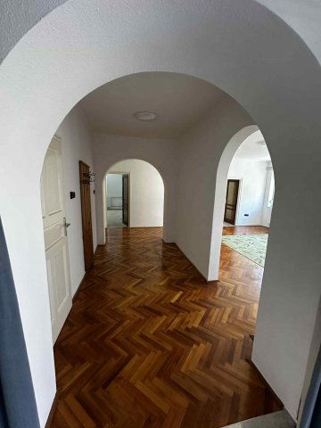 Eladó családi ház, Nyíregyházán 69 M Ft, 5 szobás