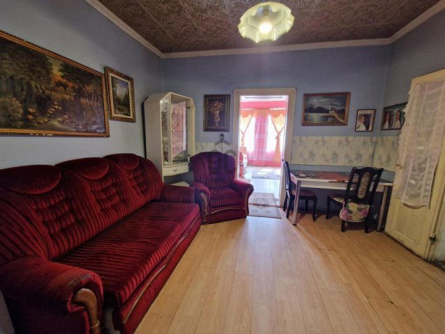 Eladó családi ház, Törtelen 20 M Ft, 3 szobás