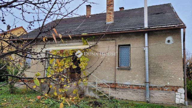 Eladó családi ház, Villányban 45 M Ft, 4 szobás