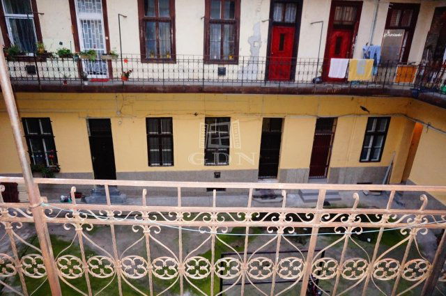 Eladó téglalakás, Budapesten, VIII. kerületben 66 M Ft, 2 szobás