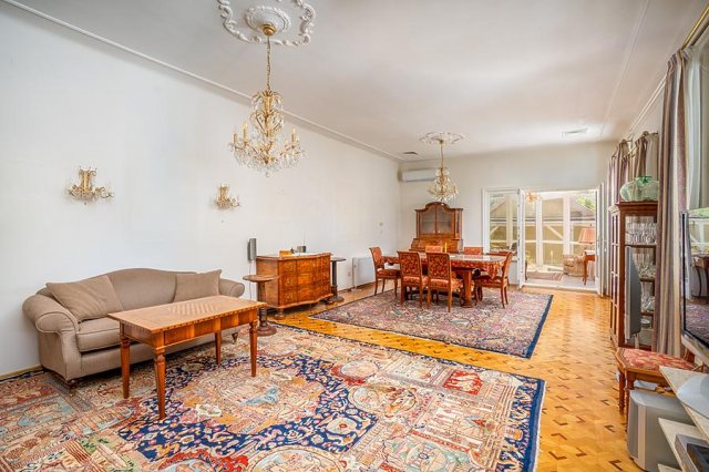 Eladó családi ház, Budapesten, III. kerületben 169.9 M Ft