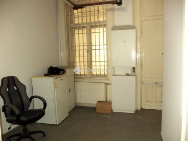 Eladó téglalakás, Budapesten, VIII. kerületben 88.7 M Ft