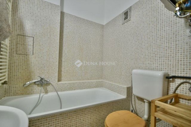 Kiadó téglalakás, albérlet, Budapesten, III. kerületben