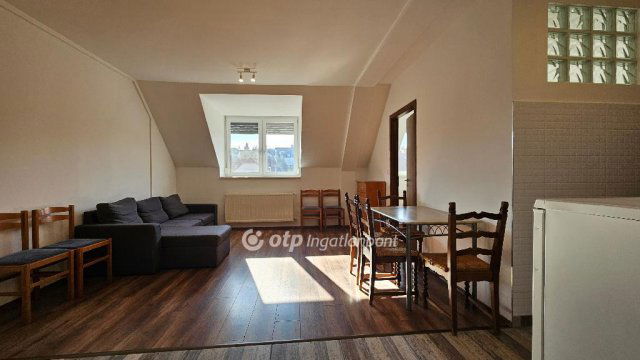 Kiadó téglalakás, albérlet, Egerben 150 E Ft / hó, 2 szobás