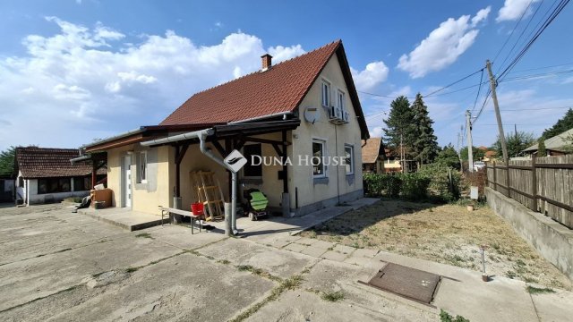 Eladó családi ház, Őrbottyánban 94.9 M Ft, 6 szobás