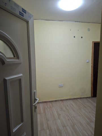 Eladó családi ház, Taron 25 M Ft, 2 szobás