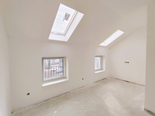 Eladó téglalakás, Nyíregyházán 84.5 M Ft, 4 szobás