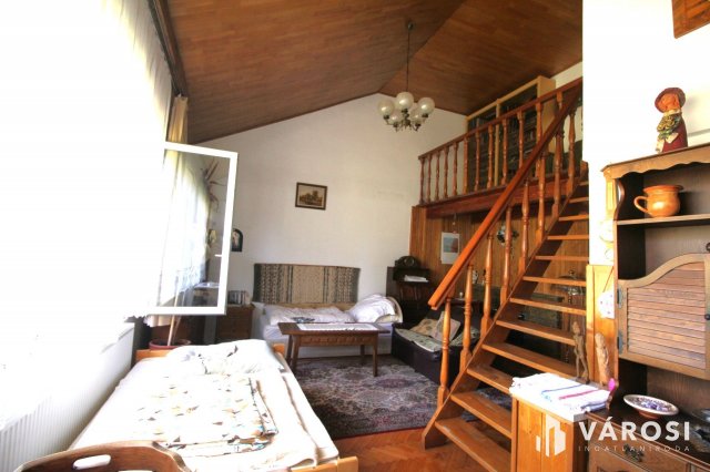 Eladó családi ház, Sárváron 93 M Ft, 5 szobás