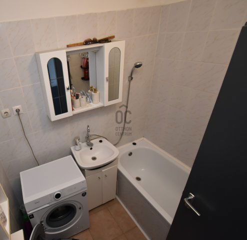 Eladó panellakás, Nagykanizsán 28.5 M Ft, 2 szobás