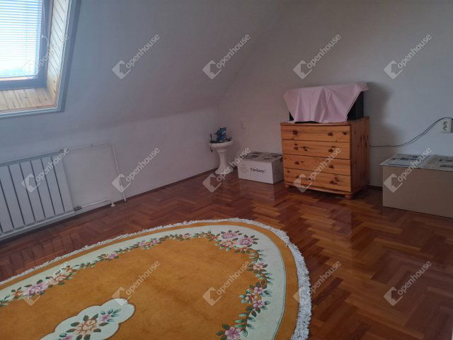 Eladó családi ház, Szolnokon 79.7 M Ft, 4 szobás