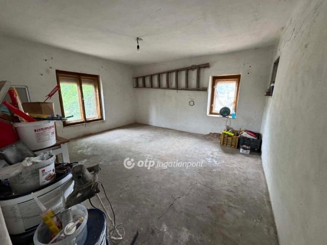 Eladó családi ház, Monorierdőn 42 M Ft, 2 szobás