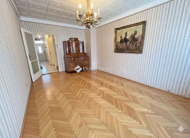 Eladó panellakás, Budakeszin 79.99 M Ft, 3 szobás