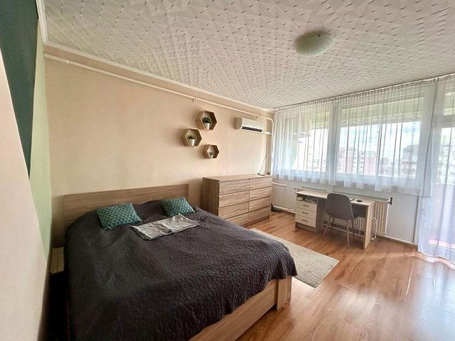 Eladó panellakás, Budapesten, XX. kerületben 44.9 M Ft, 1 szobás
