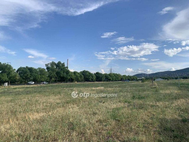 Eladó telek, Budapesten, III. kerületben 34 M Ft