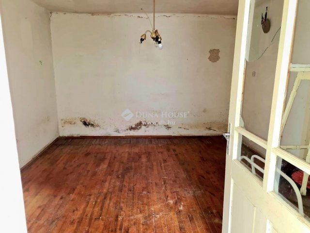 Eladó családi ház, Bogádon 19.9 M Ft, 3 szobás