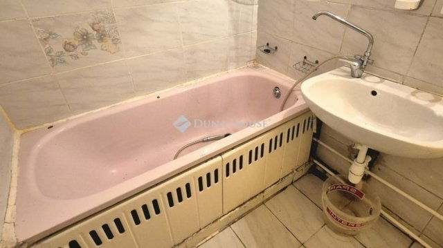 Eladó téglalakás, Budapesten, X. kerületben 63.49 M Ft, 3 szobás