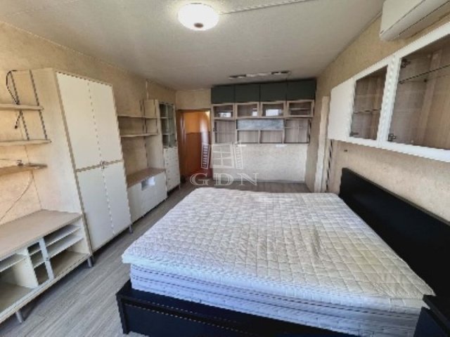 Eladó téglalakás, Budapesten, VIII. kerületben 76.2 M Ft