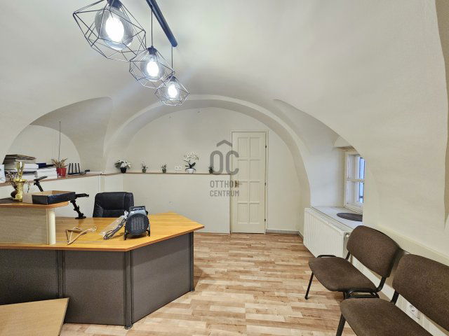 Kiadó téglalakás, albérlet, Kőszegen 150 E Ft / hó, 1 szobás