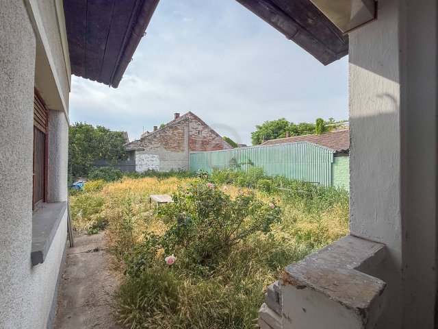 Eladó családi ház, Budapesten, XV. kerületben 73.9 M Ft