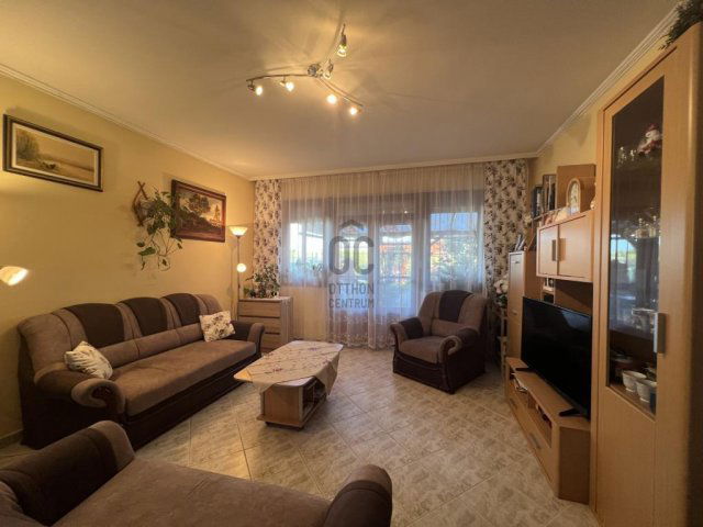 Eladó ikerház, Nagytarcsán 127.9 M Ft, 5 szobás