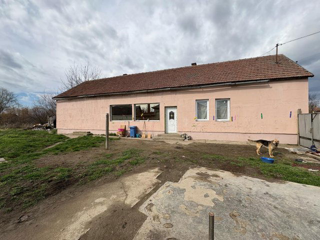 Eladó családi ház, Mezősason 9 M Ft, 5 szobás