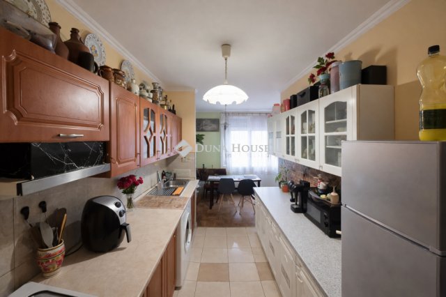 Eladó téglalakás, Budapesten, XIV. kerületben 62.9 M Ft