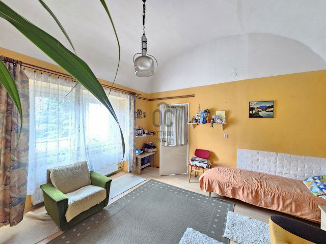 Eladó téglalakás, Kőszegen 32.5 M Ft, 2 szobás