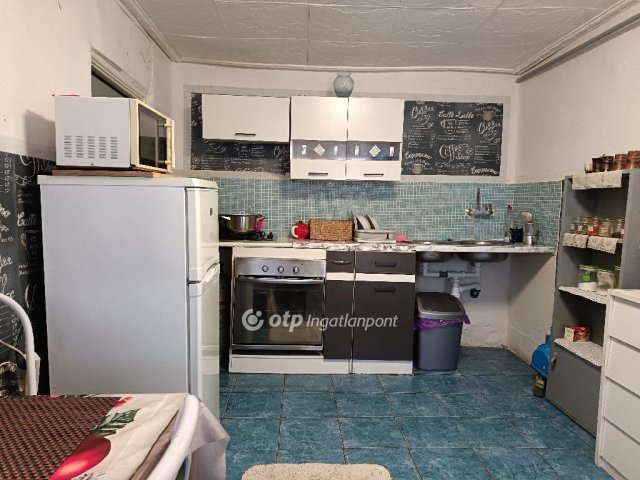 Eladó családi ház, Hajdúszováton 19.5 M Ft, 3 szobás