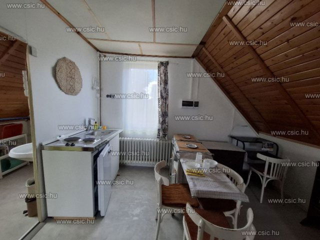 Kiadó családi ház, albérlet, Pomázon 150 E Ft / hó, 1 szobás