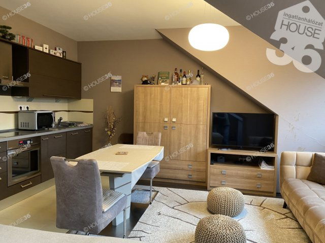 Eladó téglalakás, Kecskeméten 44 M Ft, 1 szobás