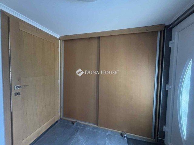 Eladó családi ház, Pellérden 159 M Ft, 4 szobás