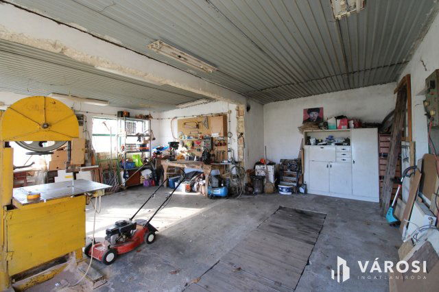 Eladó ipari ingatlan, Herenden 128 M Ft, 3+2 szobás