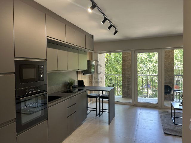 Kiadó téglalakás, albérlet, Debrecenben 300 E Ft / hó, 1 szobás