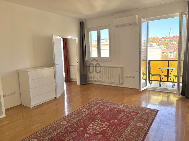 Eladó téglalakás, Budapesten, I. kerületben 96.9 M Ft, 2 szobás