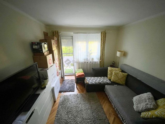 Eladó téglalakás, Székesfehérvárott 59.9 M Ft, 2 szobás