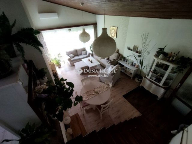 Eladó családi ház, Maglódon 109.99 M Ft, 6 szobás