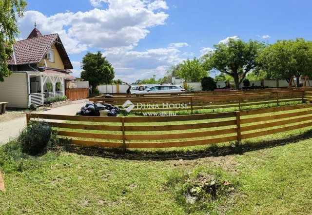 Eladó sorház, Siófokon 59.9 M Ft, 3 szobás