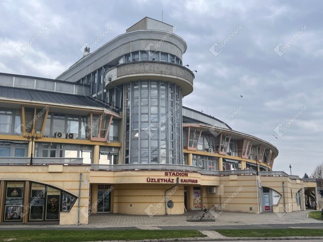 Eladó üzlethelyiség, Sopronban 19.9 M Ft, 1 szobás