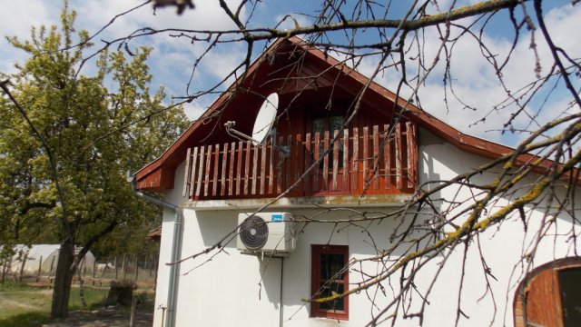 Eladó családi ház, Kiskunmajsán 23 M Ft, 2 szobás