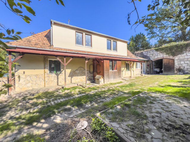 Eladó családi ház, Biatorbágyon 69.9 M Ft, 4 szobás