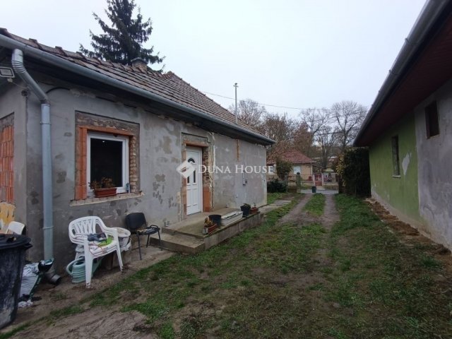 Eladó családi ház, Sülysápon 36.9 M Ft, 3 szobás