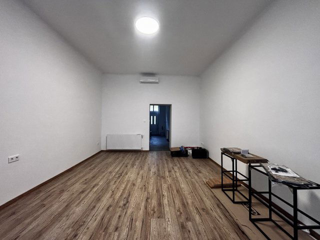 Kiadó téglalakás, albérlet, VIII. kerületben, Vas utcában