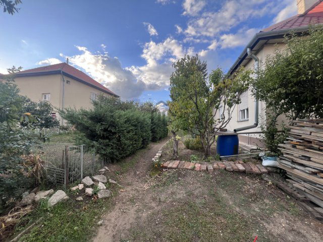 Eladó téglalakás, Kerepesen 26.9 M Ft, 2 szobás