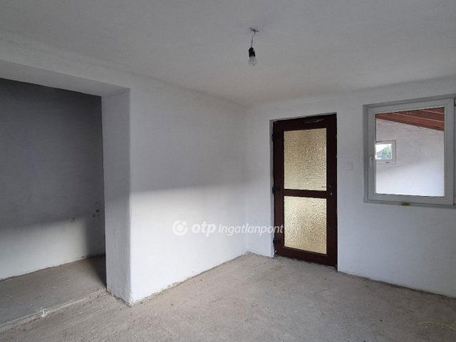 Eladó családi ház, Kemenesmihályfán 34.49 M Ft, 2+1 szobás